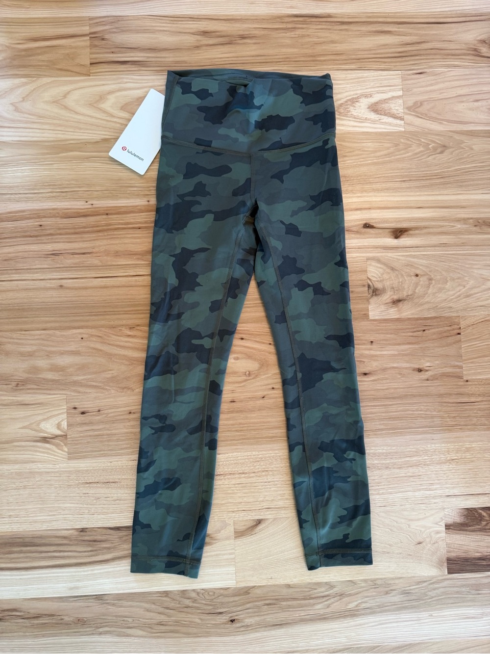 Lululemon Wunder Train High-Rise
Crop 23" Heritage 365 Camo Green Twill Multi